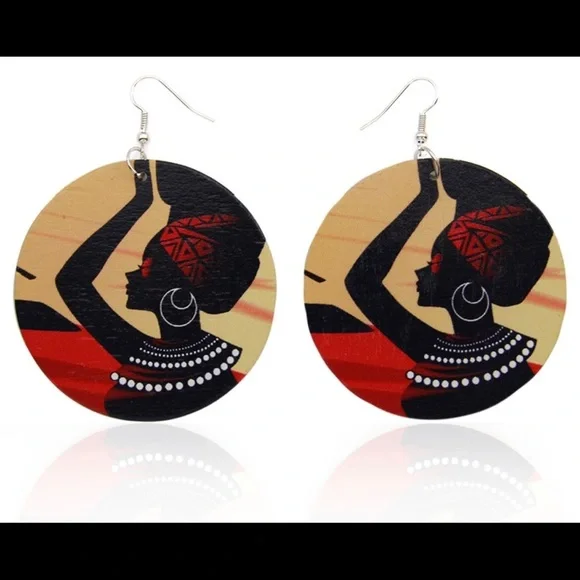 Beautiful vibrant Ethnic Painting Wood Earring - Picture 4 of 4